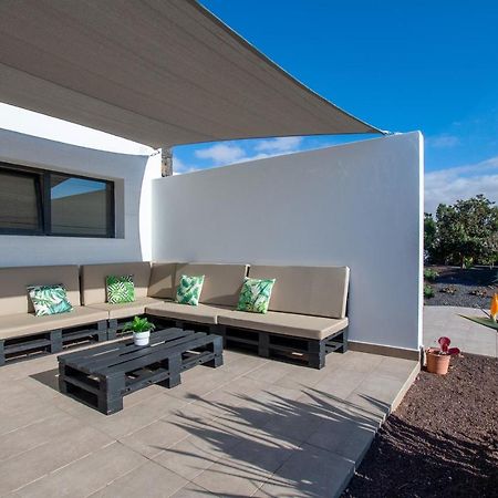 Heated & Shared Pool Villa Matriana 36A, North Shore Villas Лахарес Екстериор снимка
