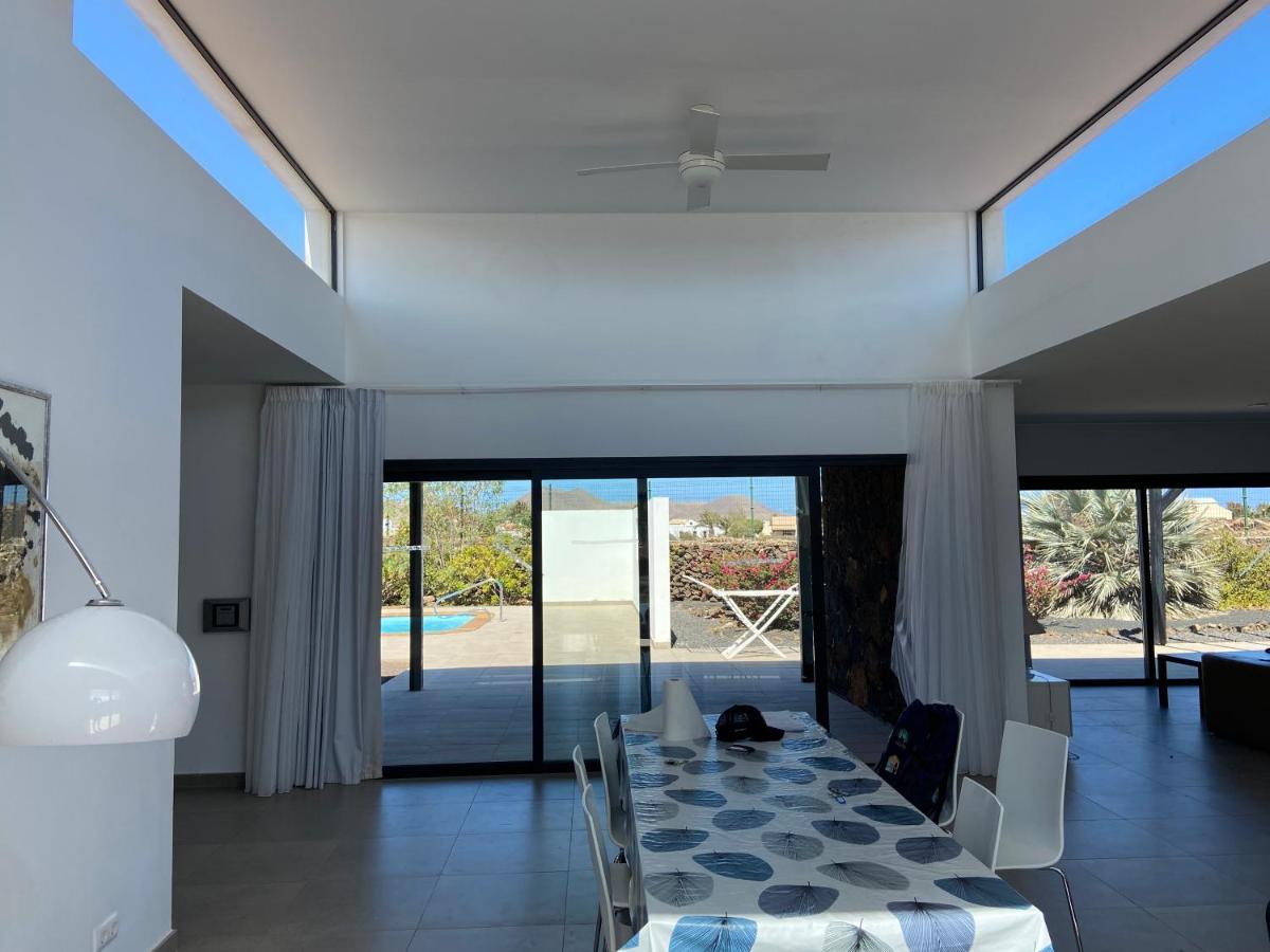Heated & Shared Pool Villa Matriana 36A, North Shore Villas Лахарес Екстериор снимка